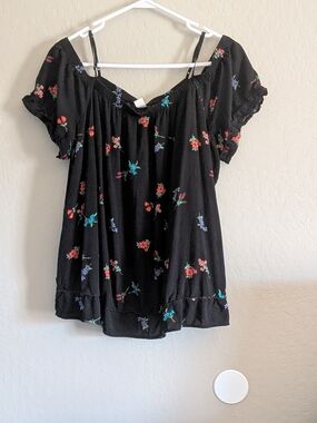 XL Old Navy Black Off-Shoulder Floral Peasant Top